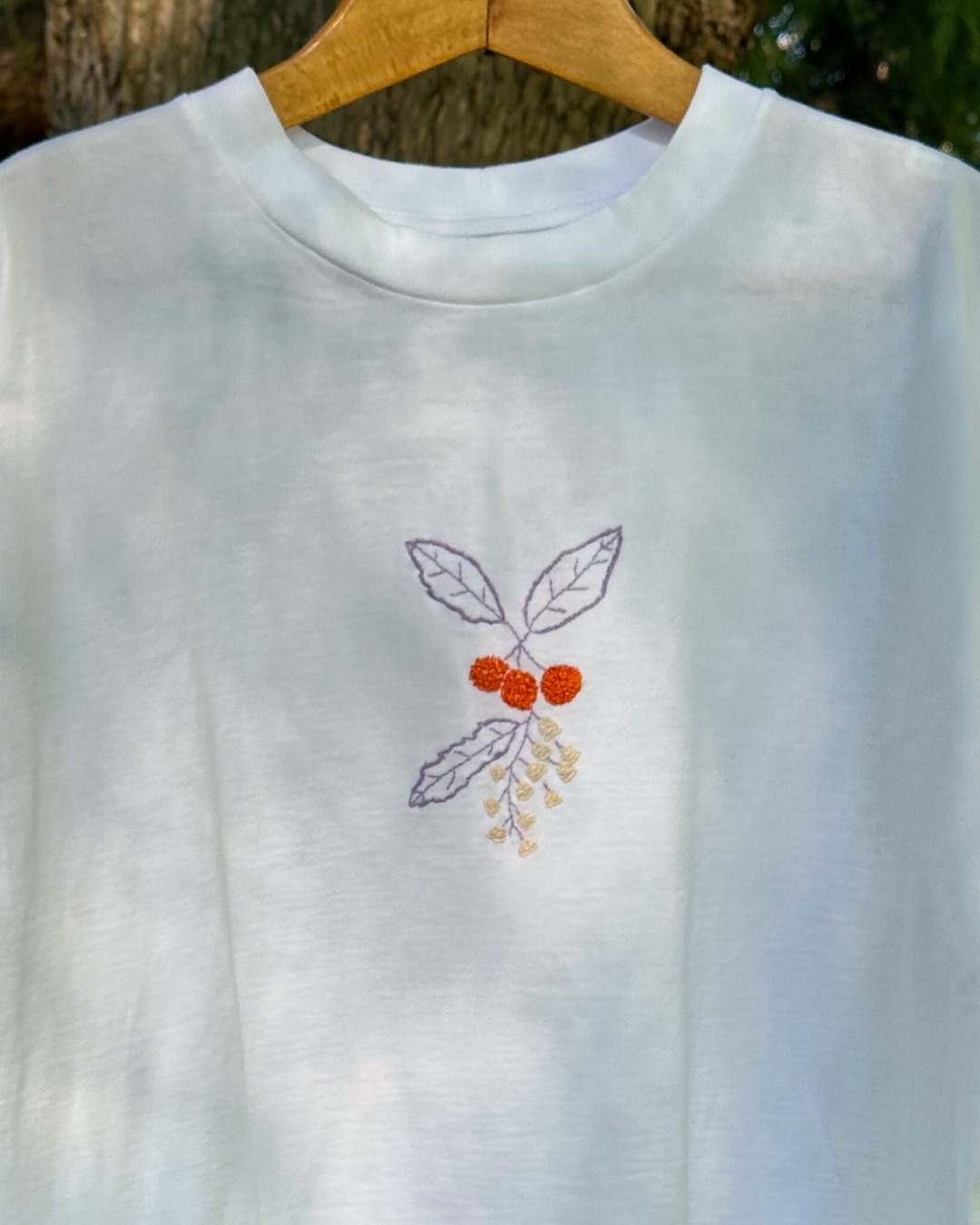 T-shirt Ricamo Corbezzolo