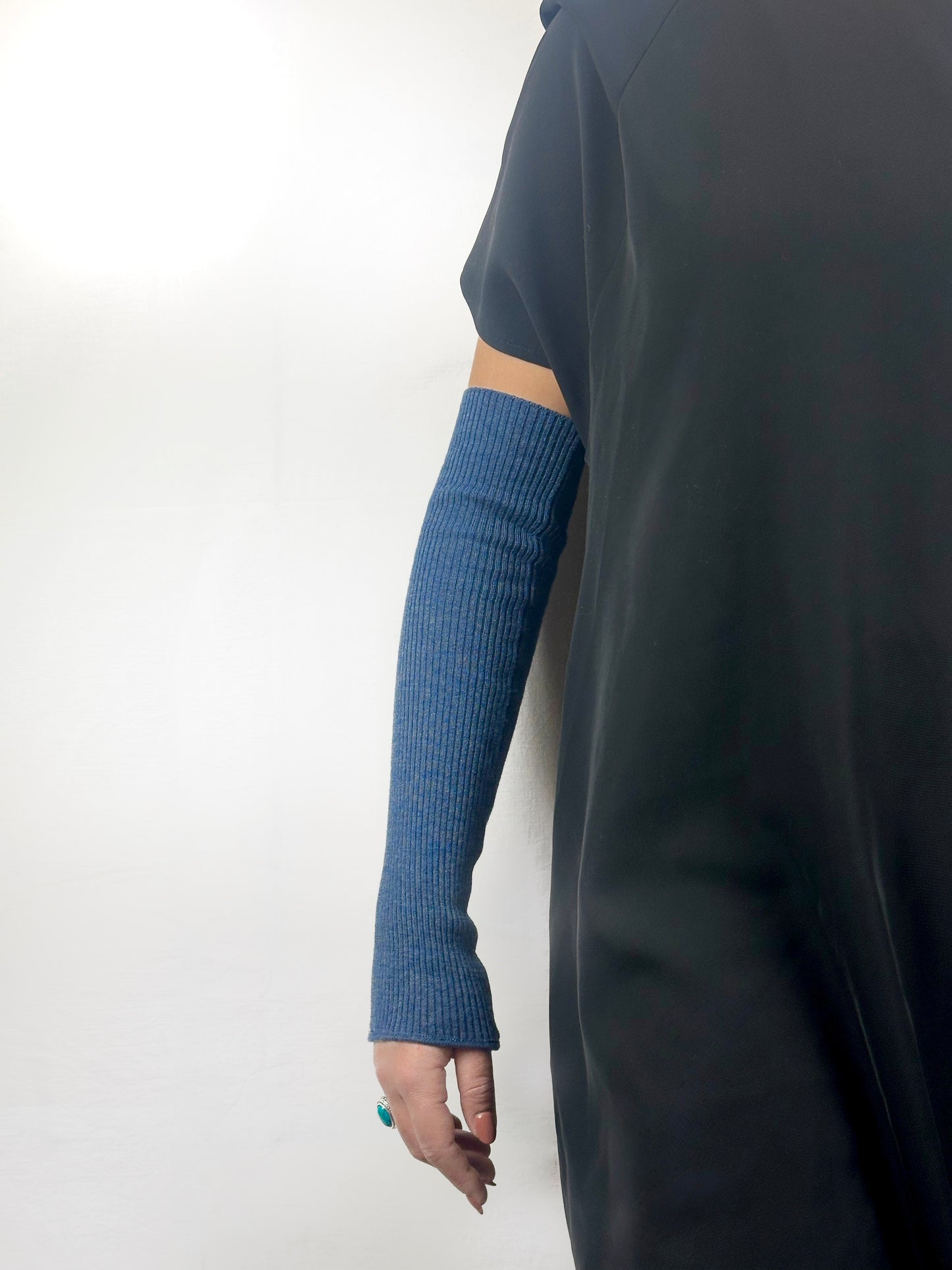 Alligrà • manicotti in lana extra fine merinos blu
