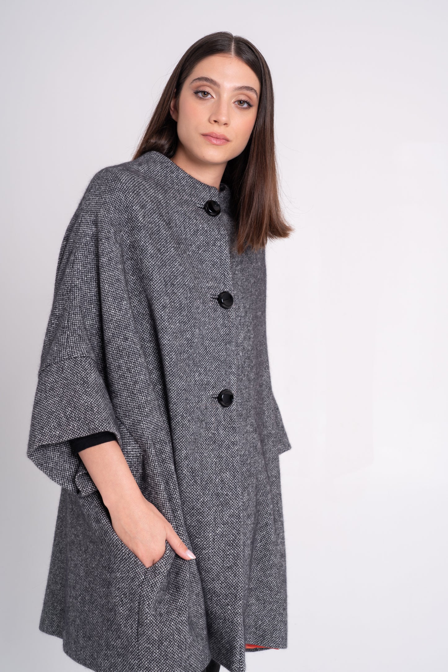 Calù • Cappotto in lana e cachemire puntinato nero