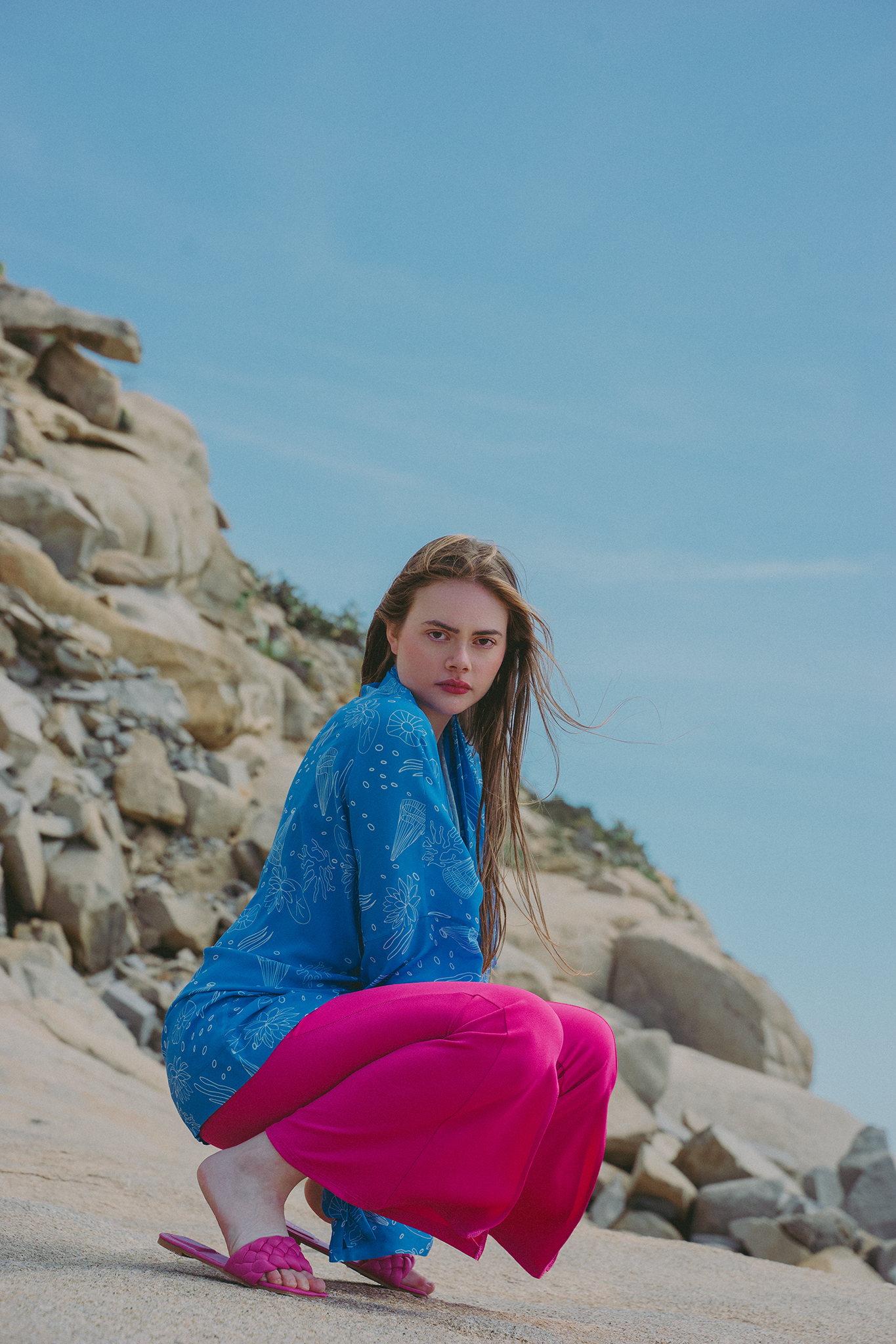 Kimono rissoli con collo sciallato azzurro con fantasia bianca