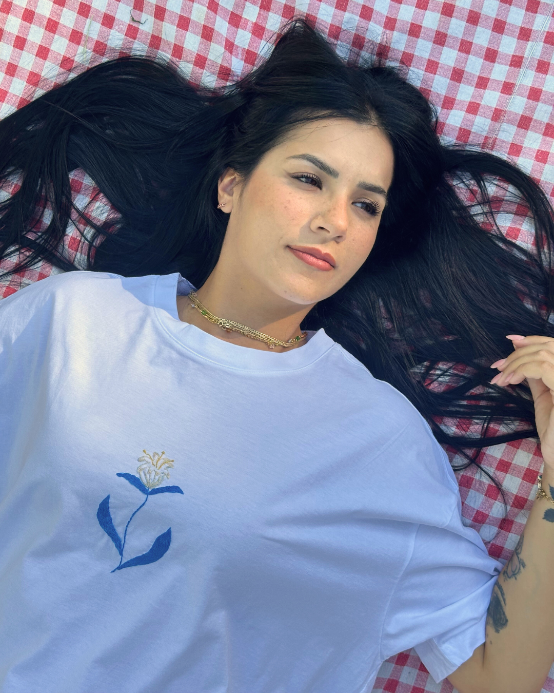 T-shirt Ricamo Giglio di mare