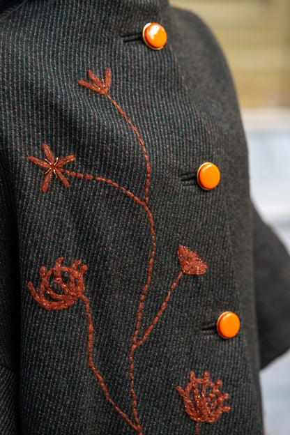 Calù ricamato a mano 100% lana